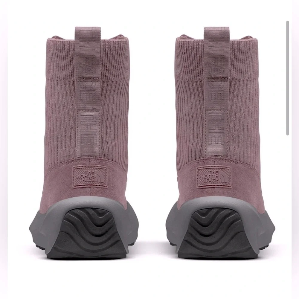 The North Face Women's Halseigh Knit Winter Boots Size 9.5 (NWOT)